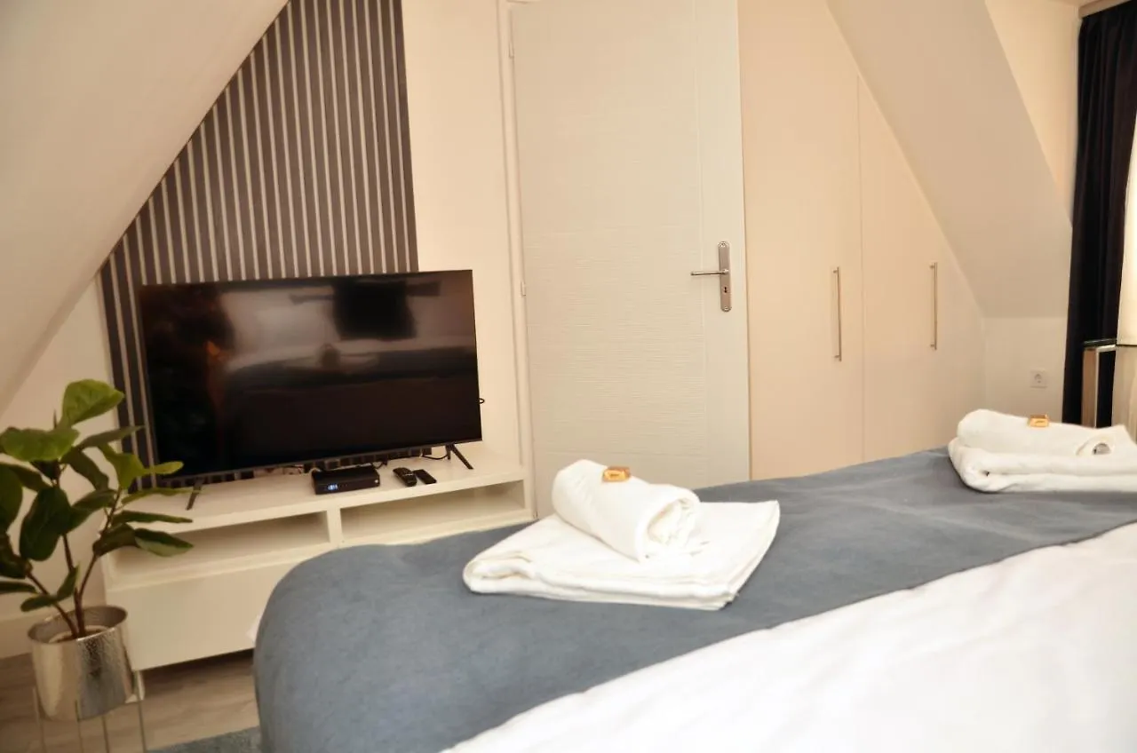 Bence Castle House Apartment Eger 0*,  Hungary